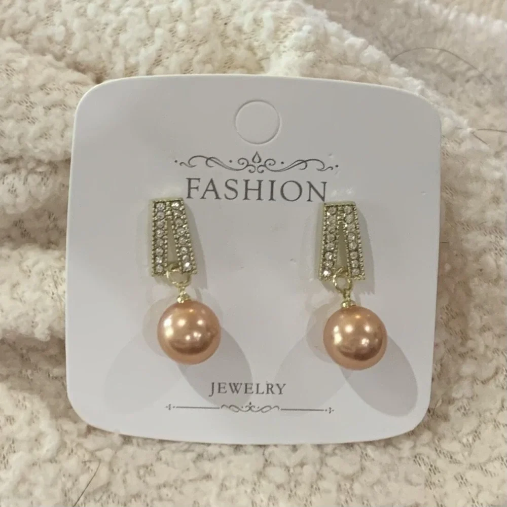 Faux Pearl Diamond Drop Alloy Gold Long Earrings New with Tags Synthetic Elegant